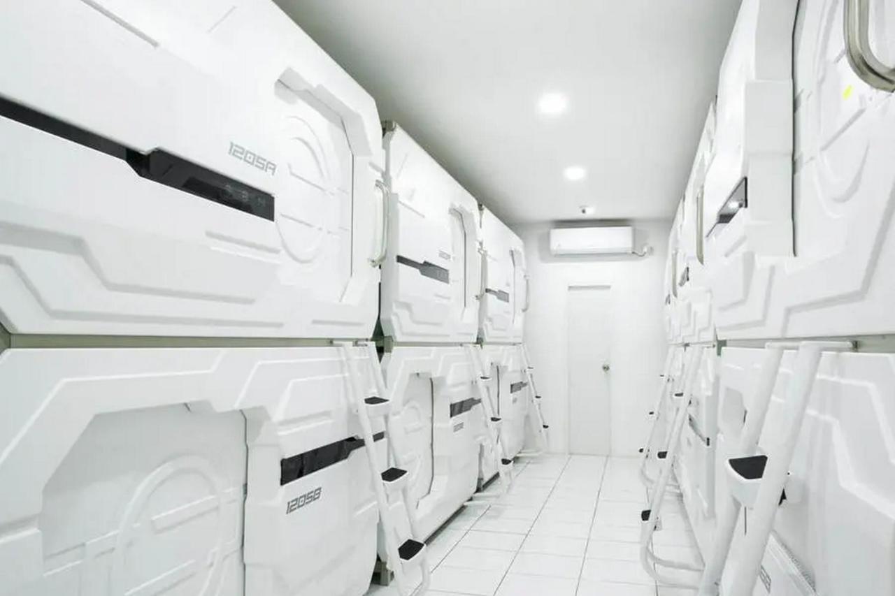 Reddoorz Hostel Near Taman Puring Giacarta Esterno foto