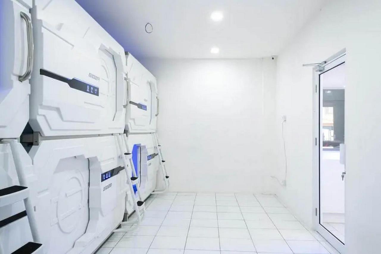 Reddoorz Hostel Near Taman Puring Giacarta Esterno foto