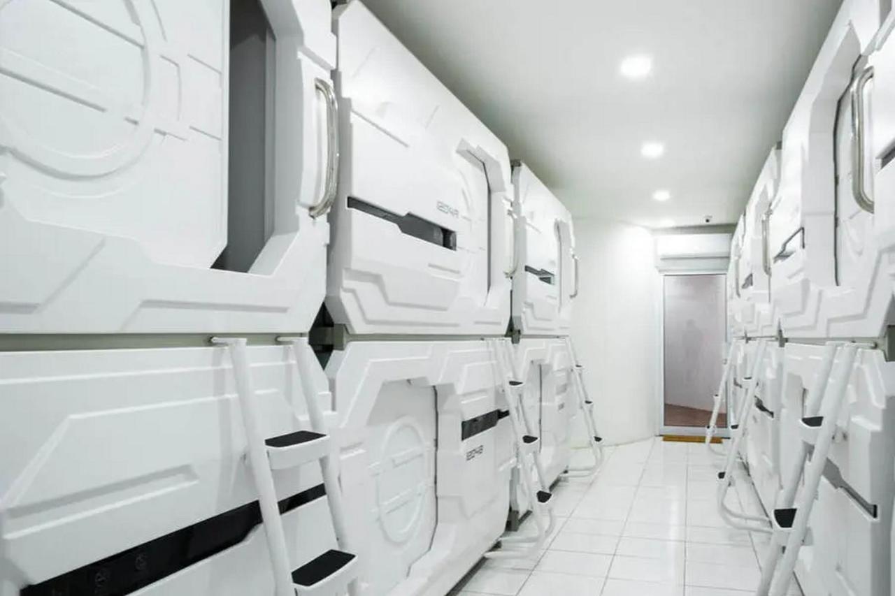 Reddoorz Hostel Near Taman Puring Giacarta Esterno foto